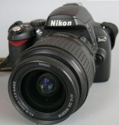 尼康D40单反相机、成色很不错功能正常。配尼康18-55m